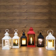 Декоративный фонарь со свечкой, черный корпус, размер 10.5х10.5х24 см, цвет ТЕПЛЫЙ БЕЛЫЙ | Фото 14
