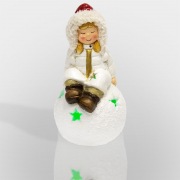 Керамическая фигурка "Снегурочка на шаре" 9*8*16 см | Фото 3
