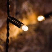 Гирлянда светодиодная «Дождь» 2х6 м, постоянное свечение, черный провод, 230 В, диоды ТЕПЛЫЙ БЕЛЫЙ | Фото 1