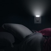 Светодиодный ночник с выключателем 220 В | Фото 1