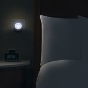 Светодиодный ночник мини 220 В с датчиком «день-ночь» | Фото 1