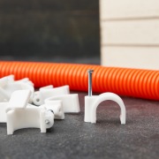 Крепеж кабеля круглый 16мм, белый (50 шт/уп) REXANT | Фото 1