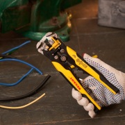 Инструмент для зачистки кабеля  0.2 - 6.0 мм²  и обжима наконечников  (ht-766)  REXANT | Фото 4