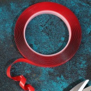Двухсторонний скотч прозрачный 100 % акрил, защитная пленка красного цвета 9 мм, 5 м REXANT | Фото 1