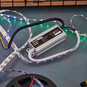 REXANT Источник питания тонкий 220 V AC/24 V DC 1 А 24 W с проводами, влагозащищенный (IP67)